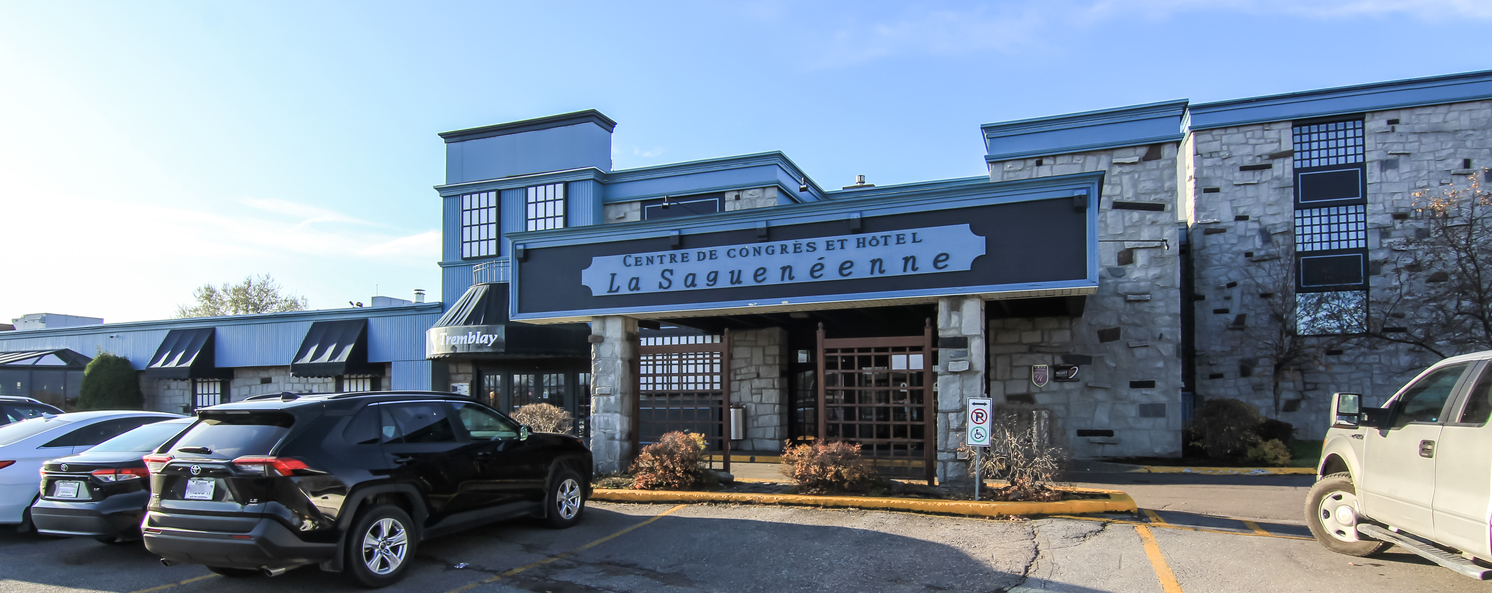 La Sagueneenne Hotel & Congress Center
