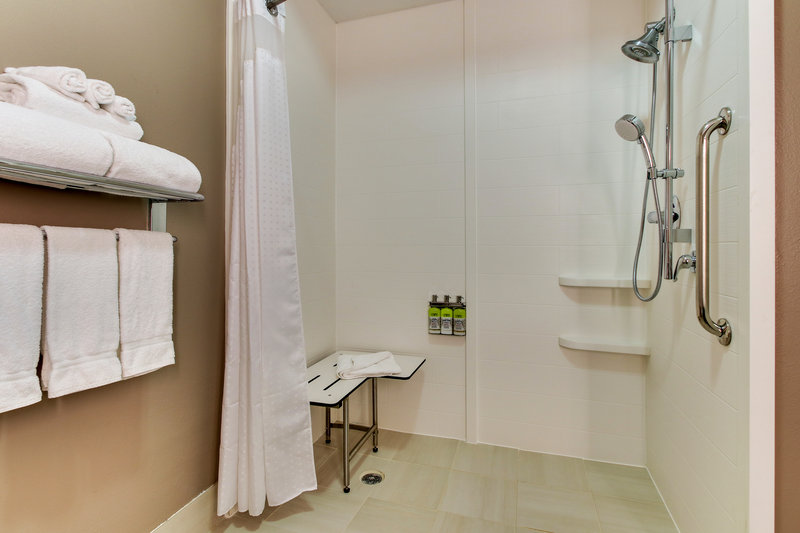KING DELUXE MOBIL ACCESSIBLE TUB NOSMK
