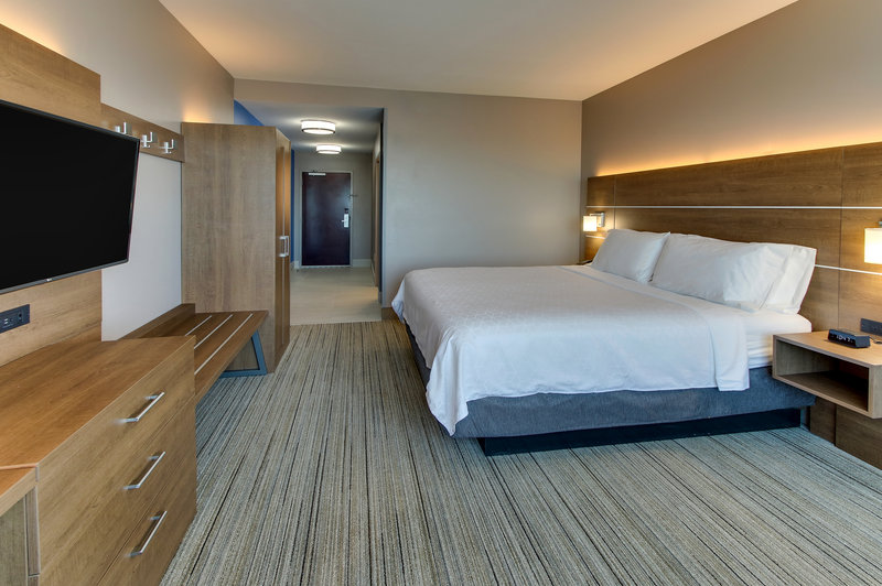 HOLIDAY INN EXP STES FT BENNIN
