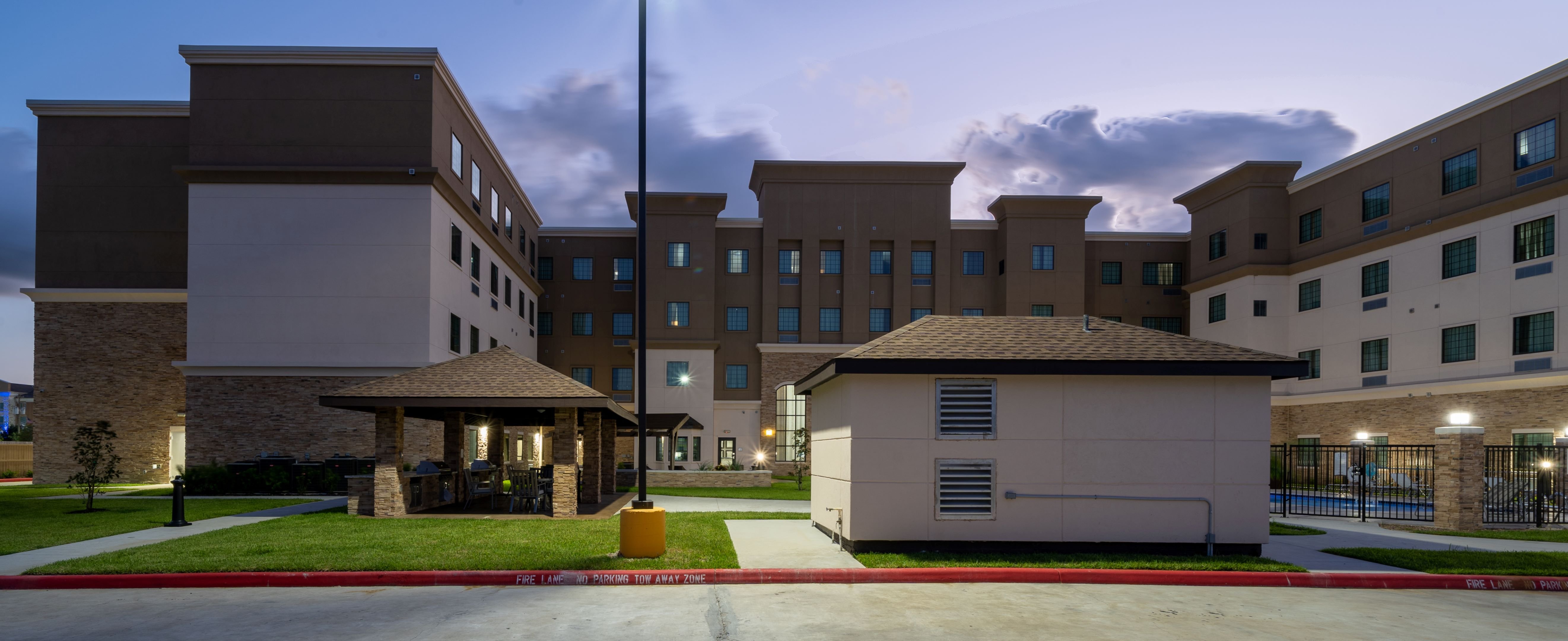 Staybridge Suites Baytown