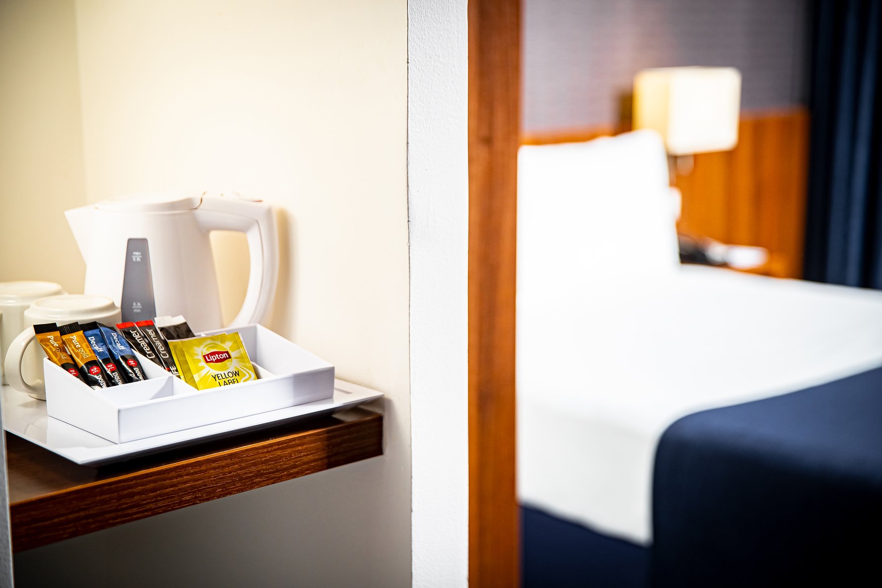 Holiday Inn Express ROTTERDAM - CENTRAL STATION Room Type - Standard Double Room with Free Breakfast Holiday Inn Express ROTTERDAM - CENTRAL STATION Room Type - Standard Double Room with Free Breakfast