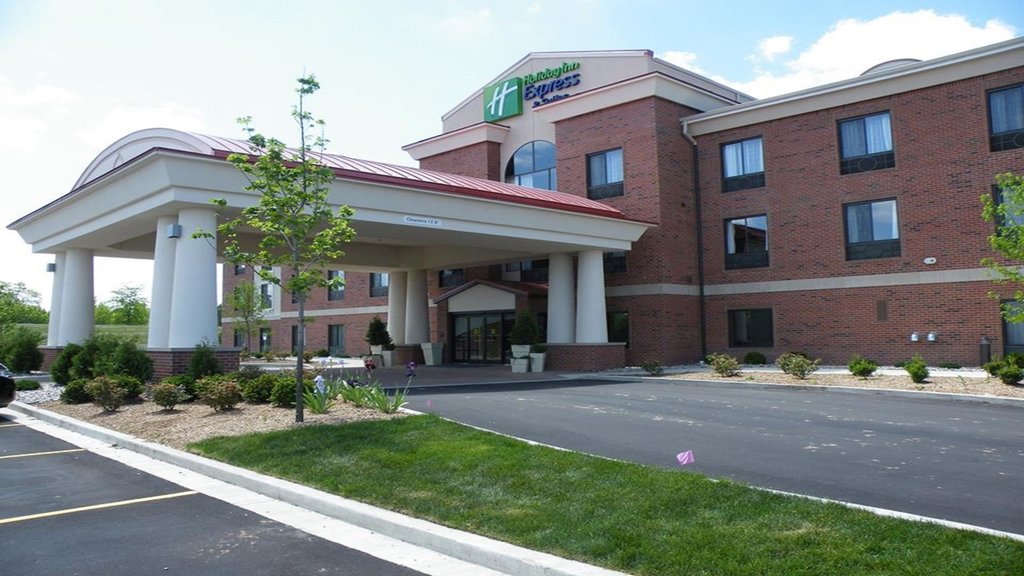 Drive up to complimentary parking, WIFI and breakfast w/your stay