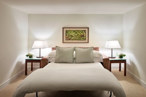 Trump Waikiki Sofa Bed Setup