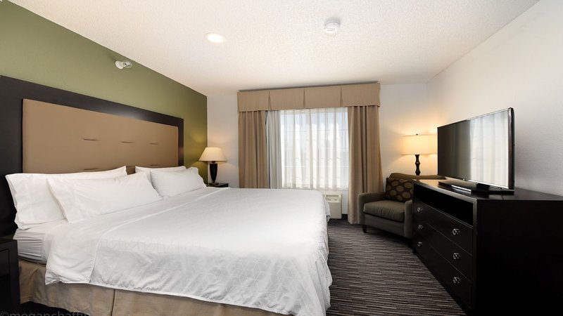 HOLIDAY INN EXP STES DEERFIEL