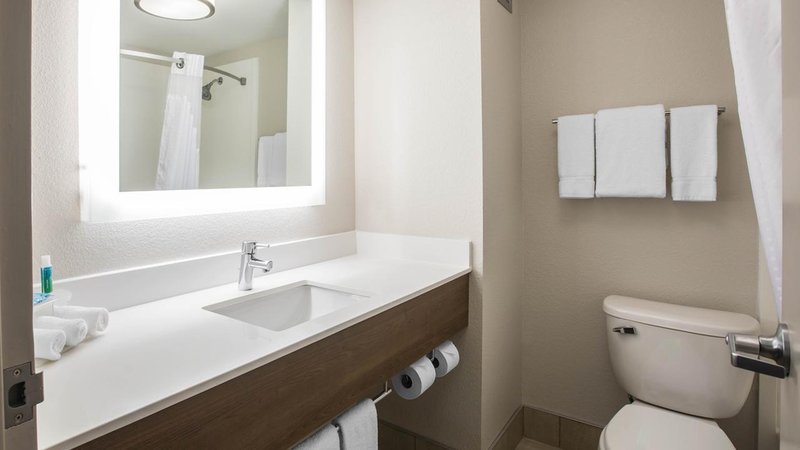 Holiday Inn Express and Suites Jacksonville W – I295 and I10
