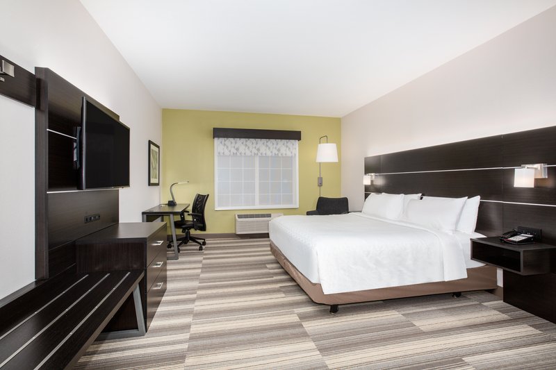 Holiday Inn Express and Suites Lincoln City