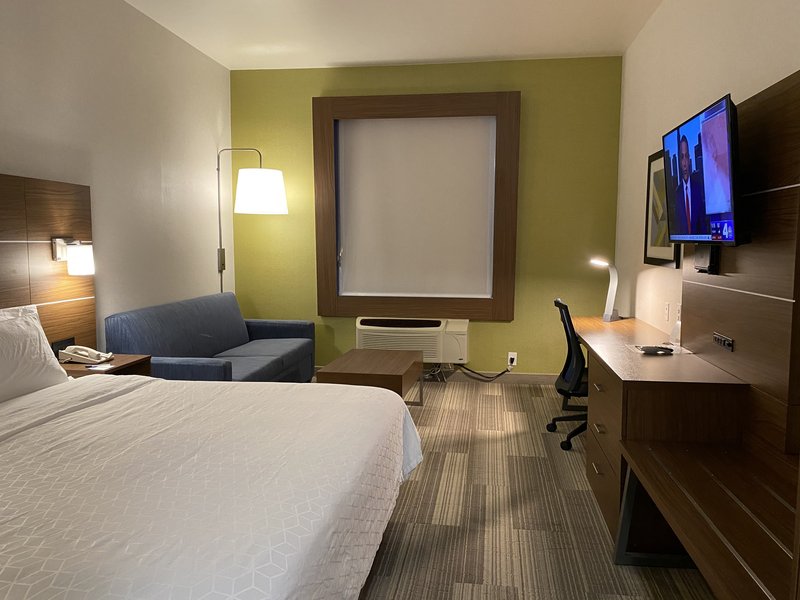 HOLIDAY INN EXP STES BEAUMONT