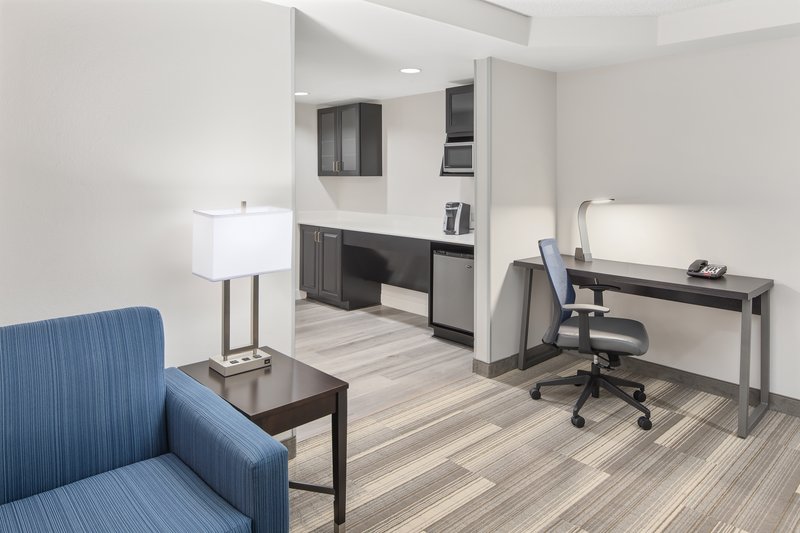 HOLIDAY INN EXPSTE I-85 WOODRF