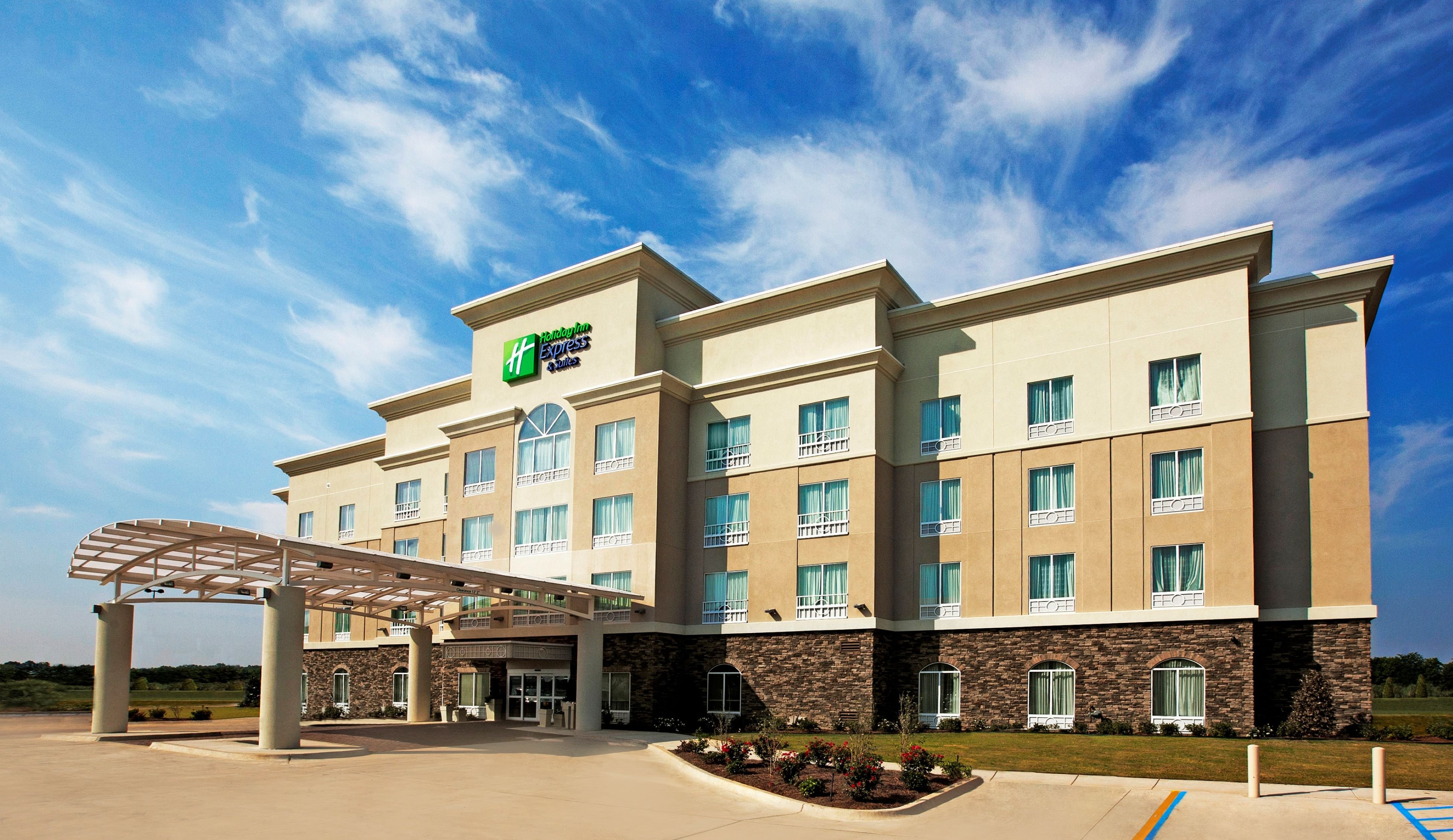 Holiday Inn Express & Suites Bossier cit