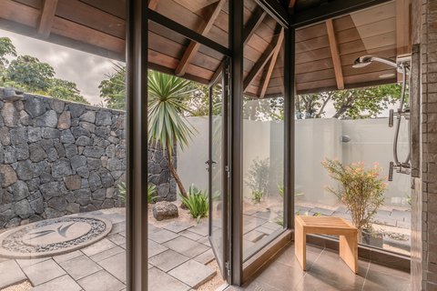 Outdoor Shower - One Bedroom Pool Villa