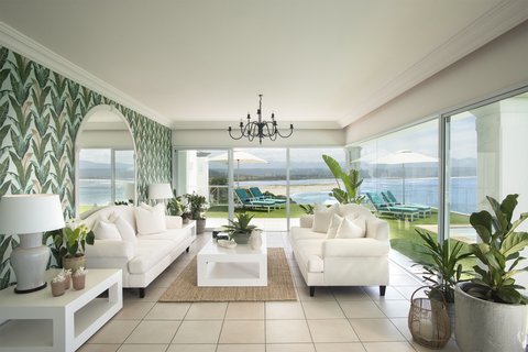 Garden Room Lounge with 180 degree ocean view