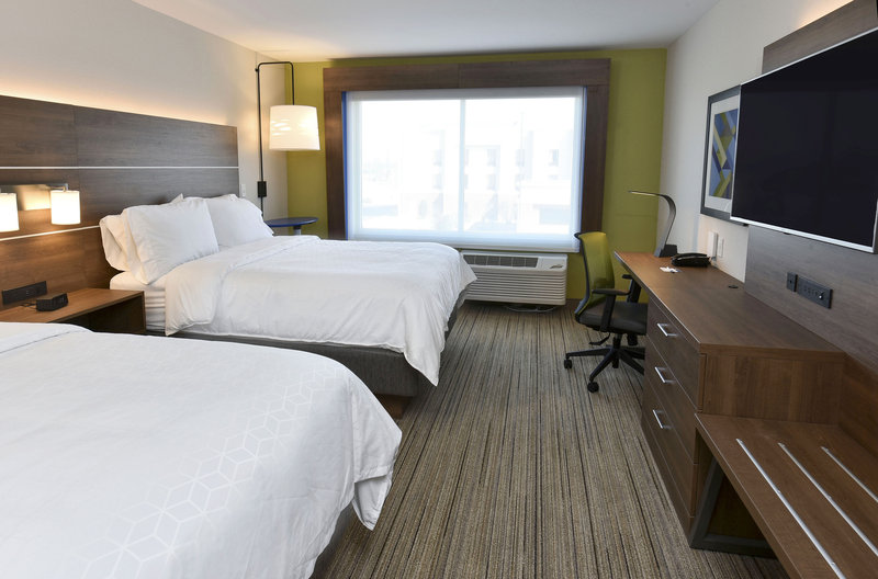 Holiday Inn Express and Suites Madisonville