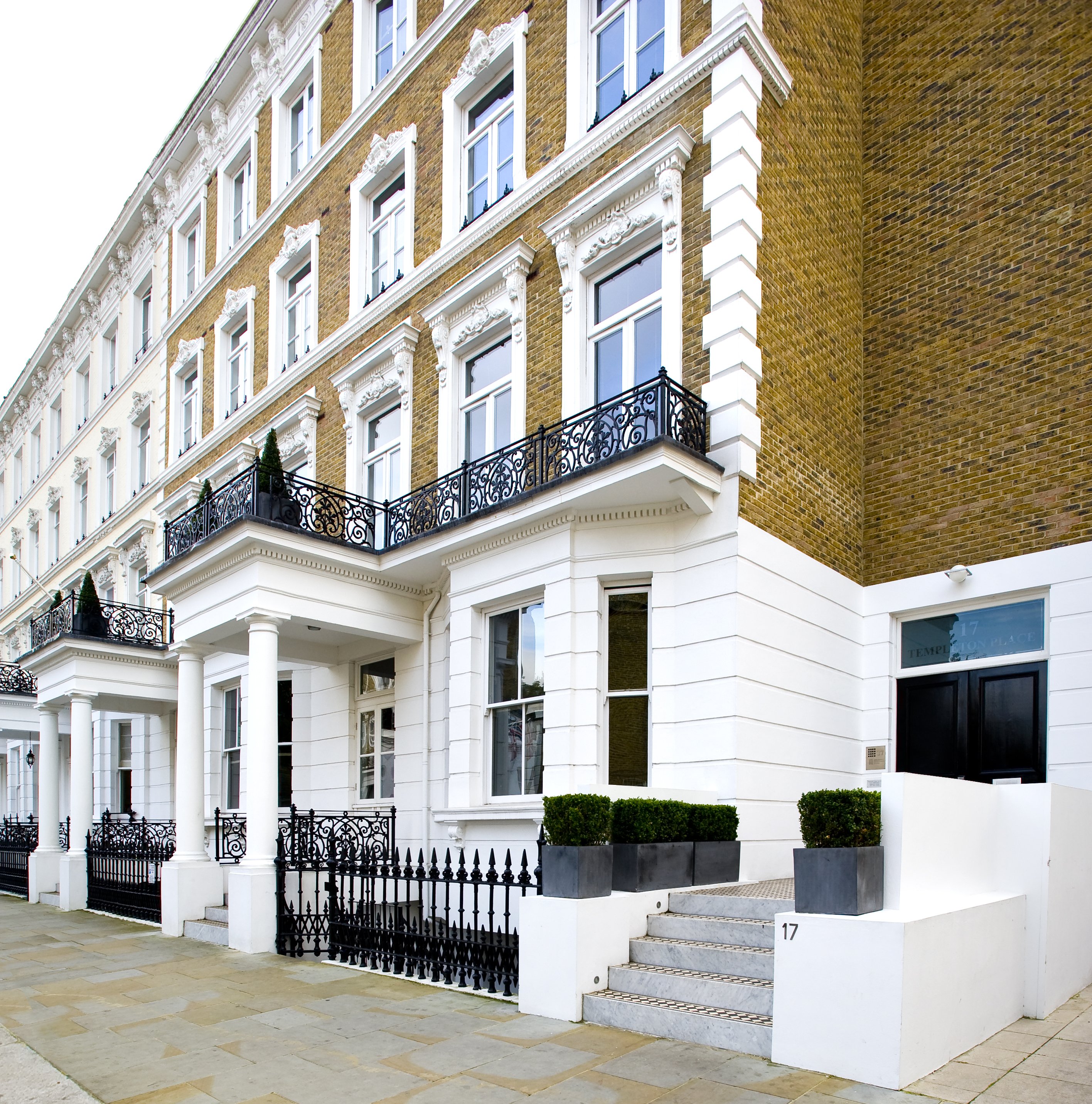 Templeton Place Apartments