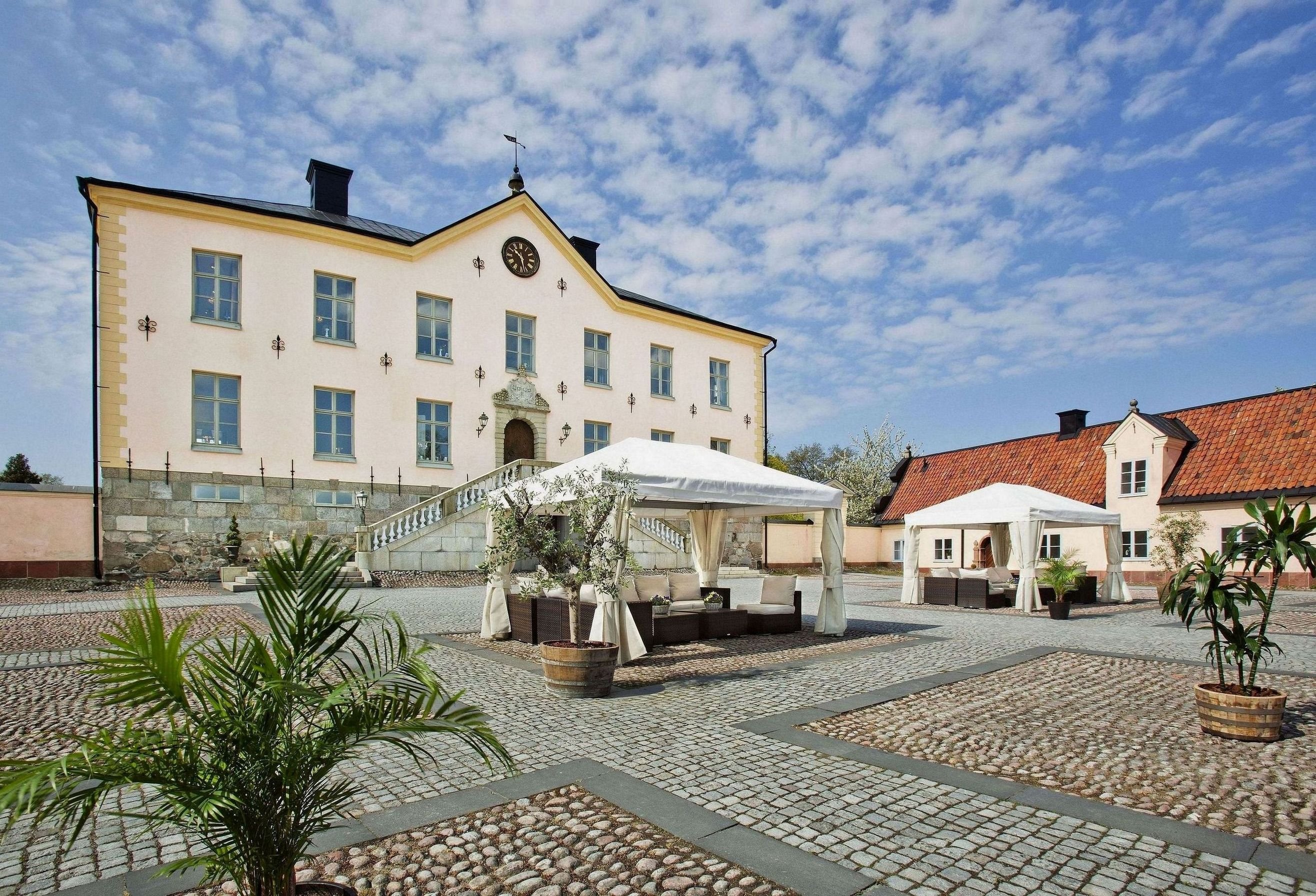 Hasselby Slott