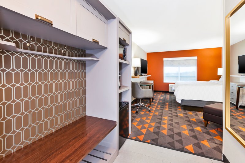 Holiday Inn Hotel and Suites Toledo Southwest – Perrysburg