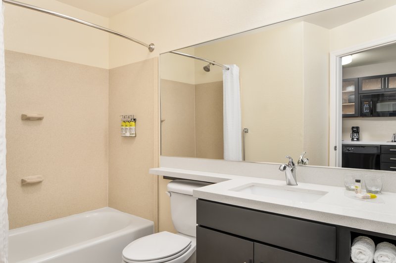 CANDLEWOOD SUITES MIRAMAR BCH