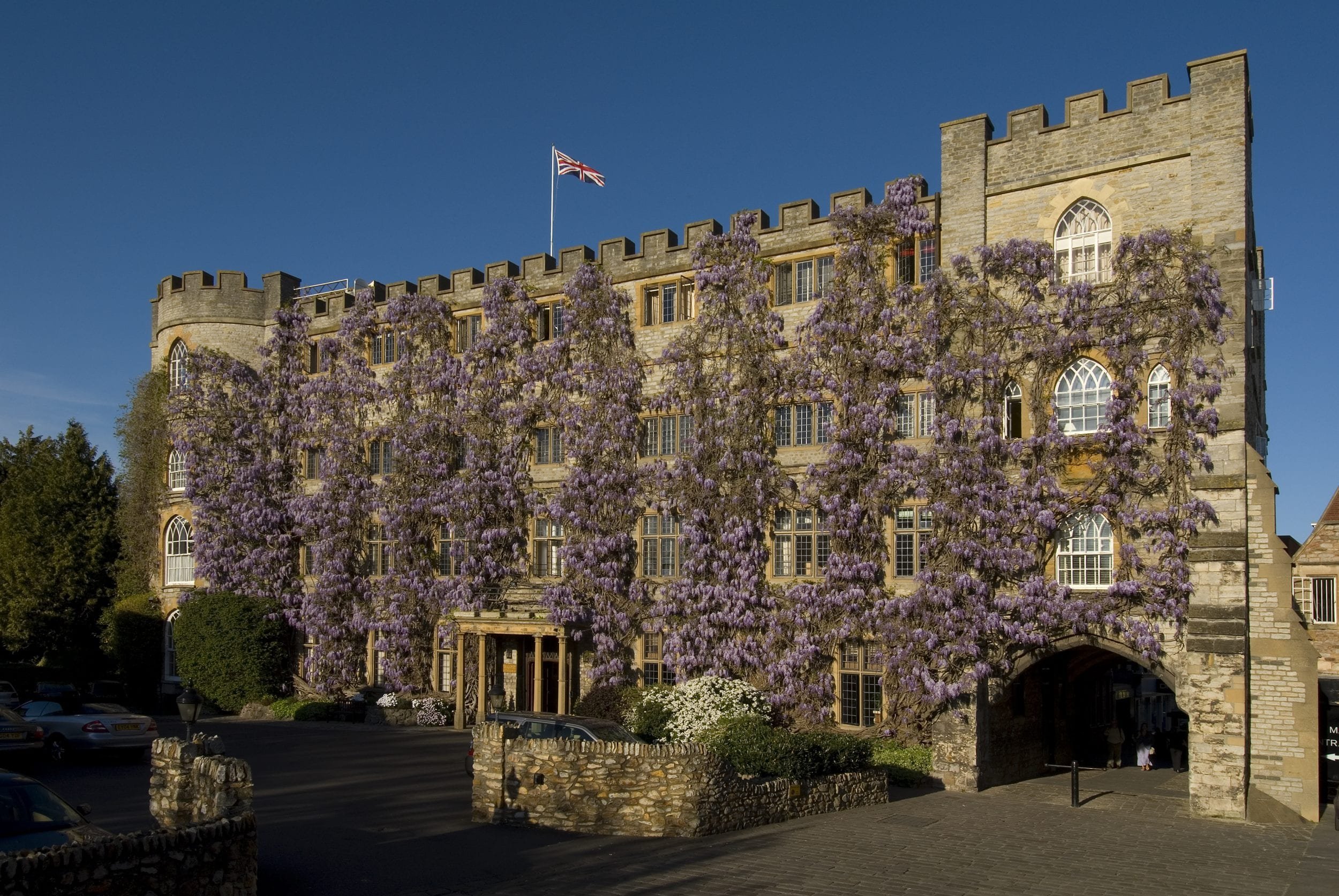 Castle Hotel