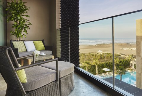 CBLPremierRoomTerrace