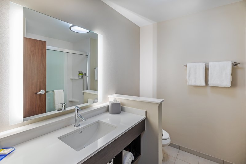 Holiday Inn Express and Suites Purcell