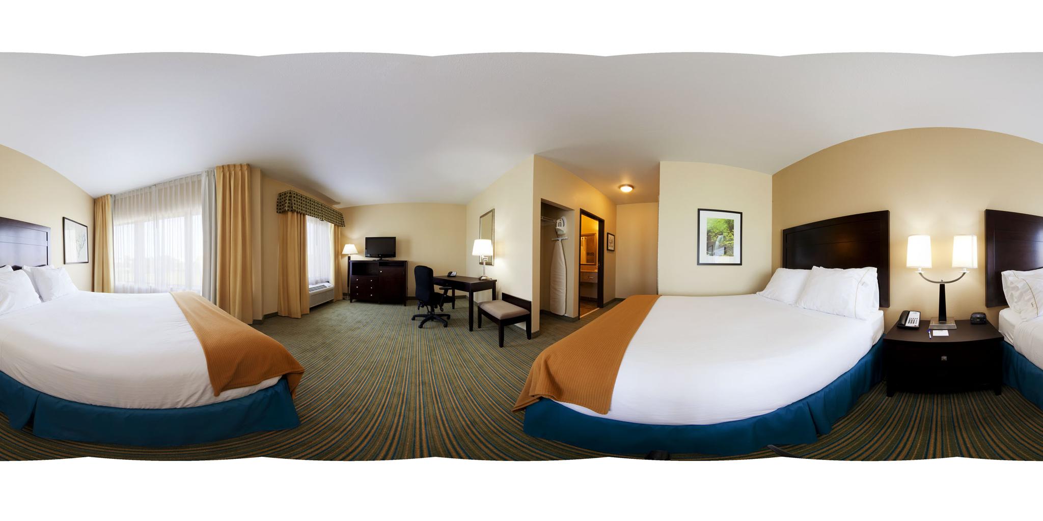 HOLIDAY INN EXP WATERLOO