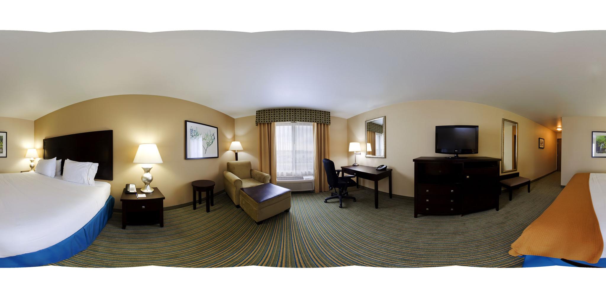 HOLIDAY INN EXP WATERLOO