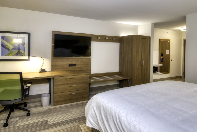 Holiday Inn Express and Suites Omaha Downtown – Old Market
