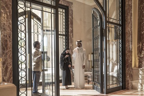 Entrance Lifestyle .jpg