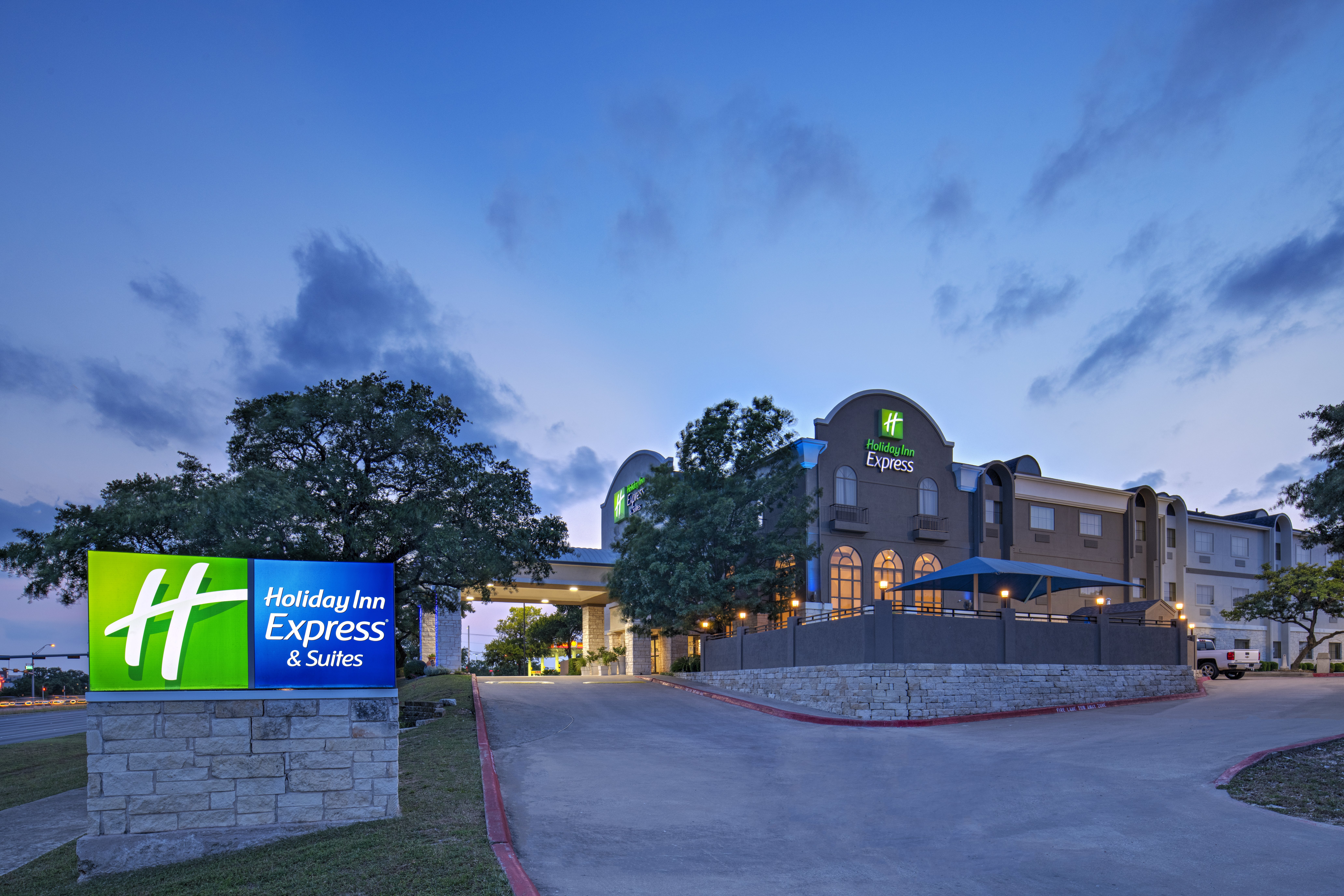Holiday Inn Express Cedar Park