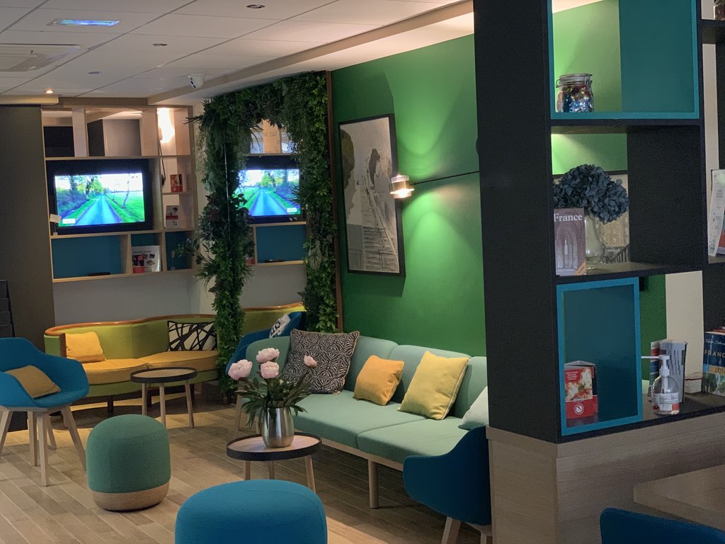 Welcome at Holiday Inn Paris Montmartre - Bar