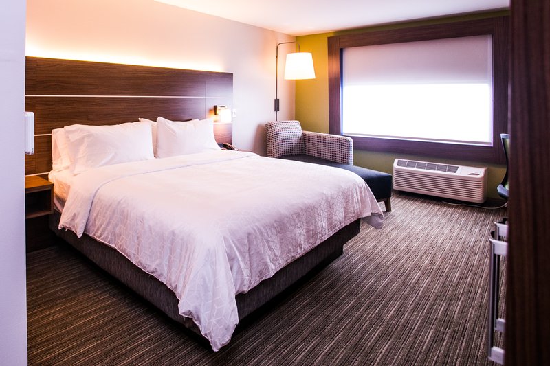 Holiday Inn Express and Suites Rehoboth Beach