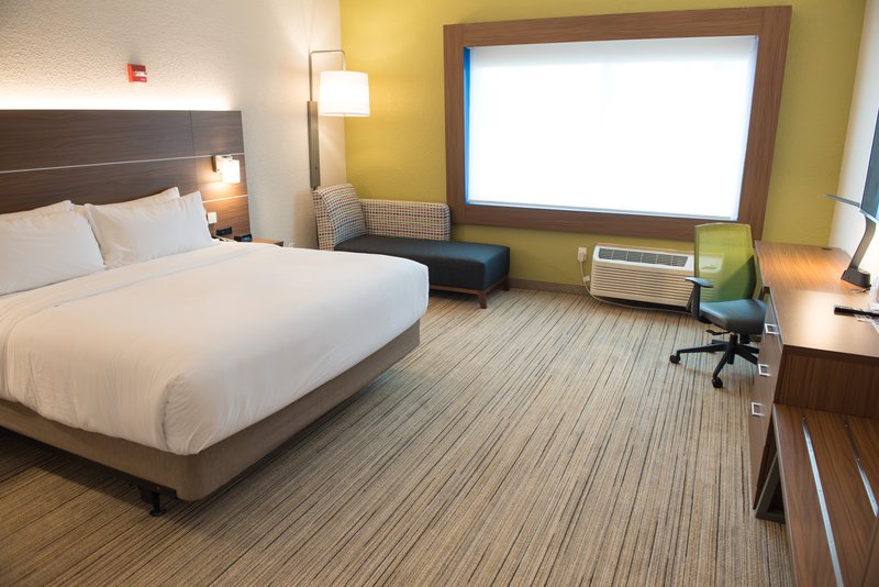 Holiday Inn Express and Suites Louisville N – Jeffersonville