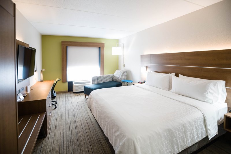 HOLIDAY INN EXP STES FARRAGUT
