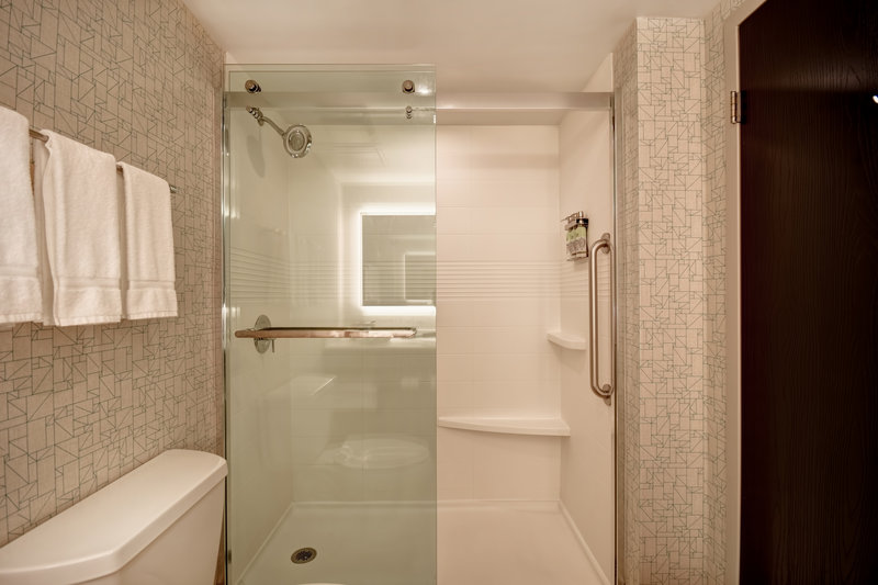 HOLIDAY INN EXP DORNEY PARK