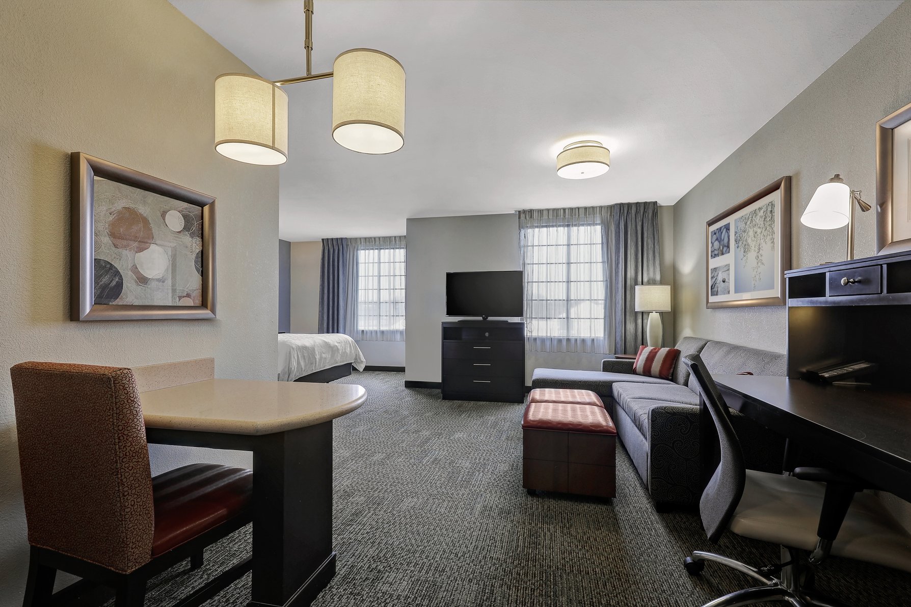 Staybridge Suites Washington D.C.- Greenbelt Room Type - 1 Queen Studio Suite Walk In Shower