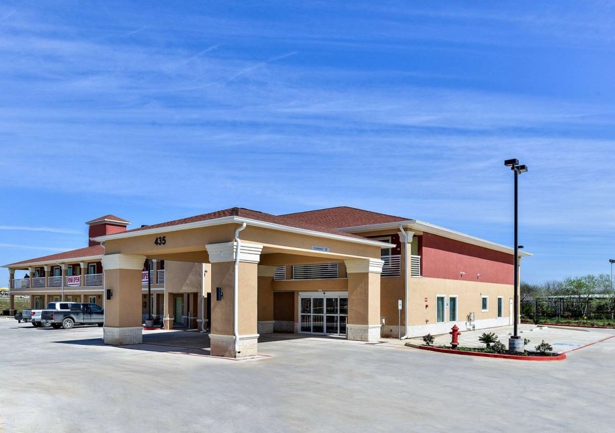 Scottish Inn & Suites Cotulla