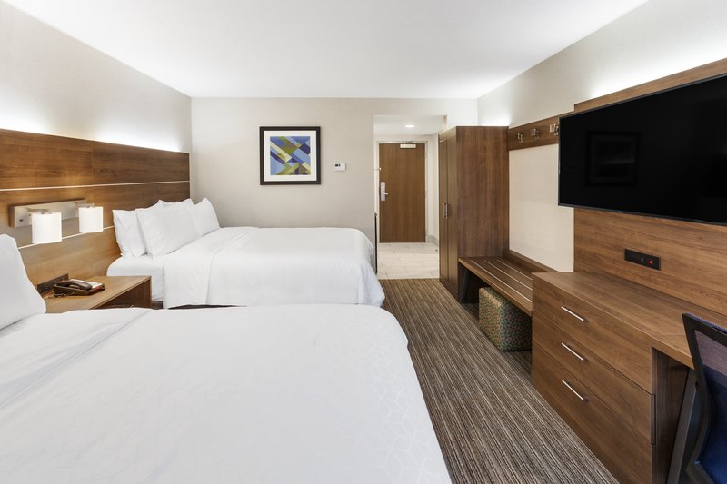 2 QUEEN BEDS NONSMOKING