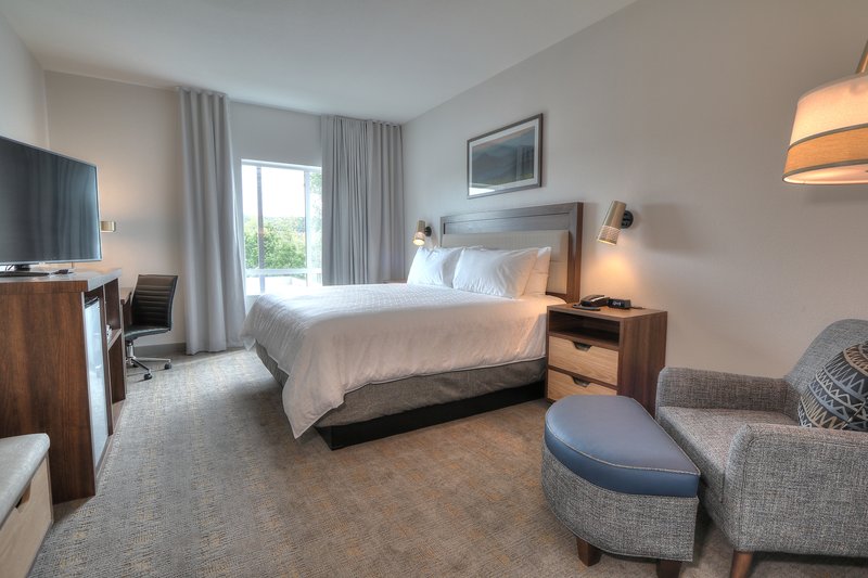 1 KING BED STANDARD NON SMOKING