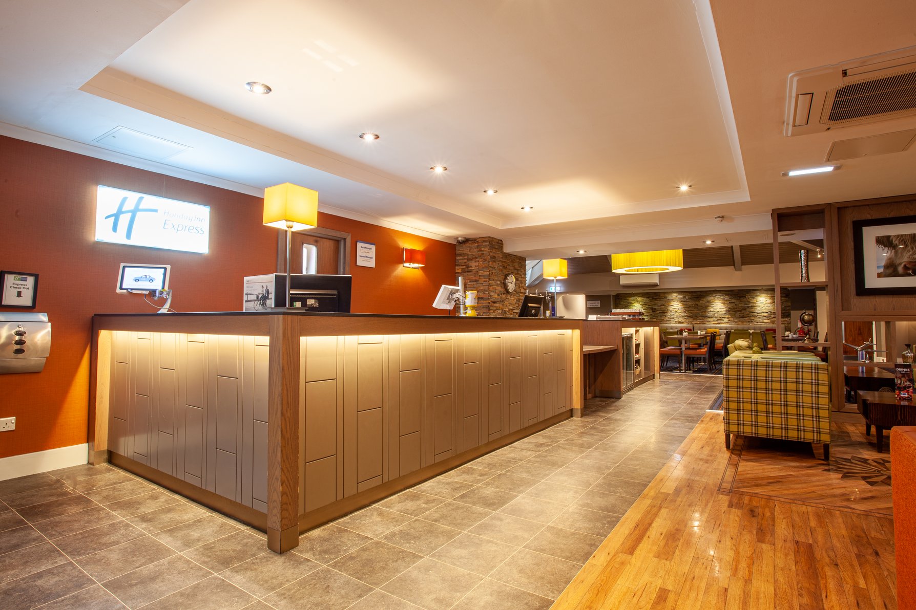 Reception at Holiday Inn Express Edinburgh Airport