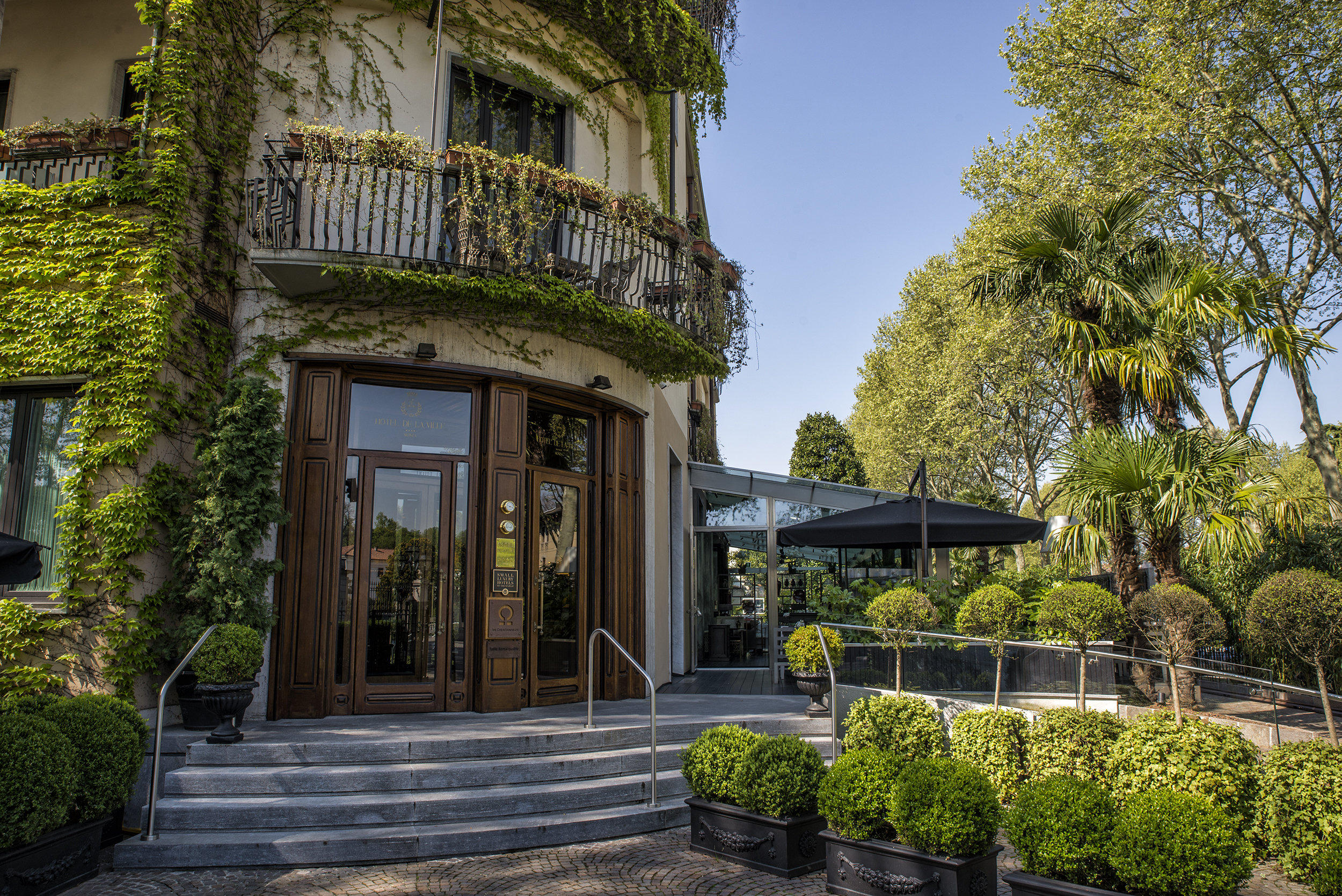 De la Ville Hotel