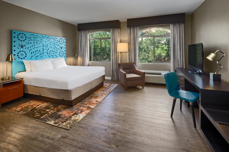 HOTEL INDIGO RIVERWALK AREA