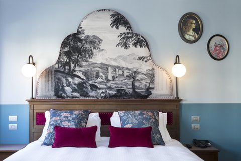 Inspired by Verona countryside. Decorative pillows & items removed