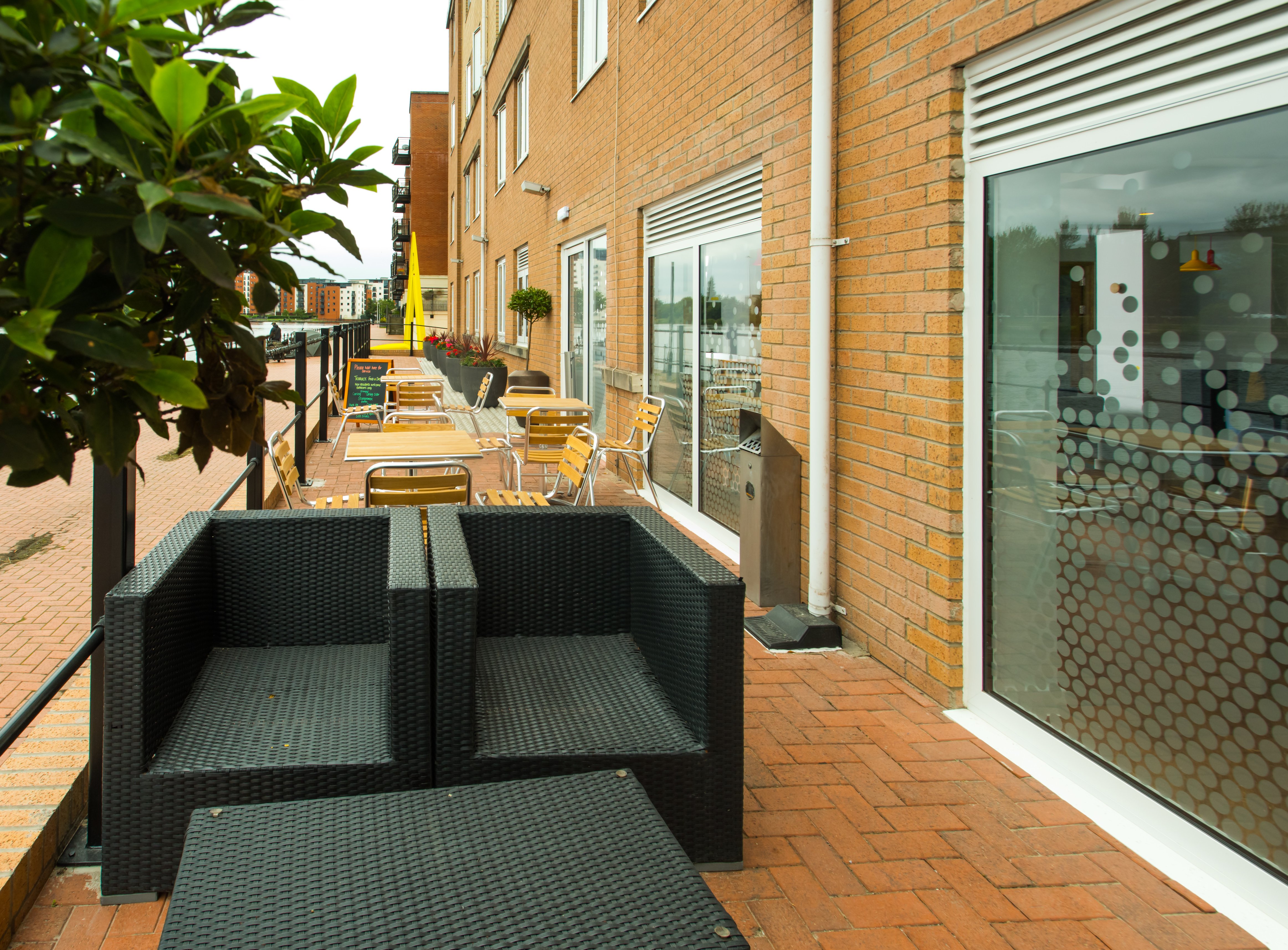 Holiday Inn Express Cardiff Bay