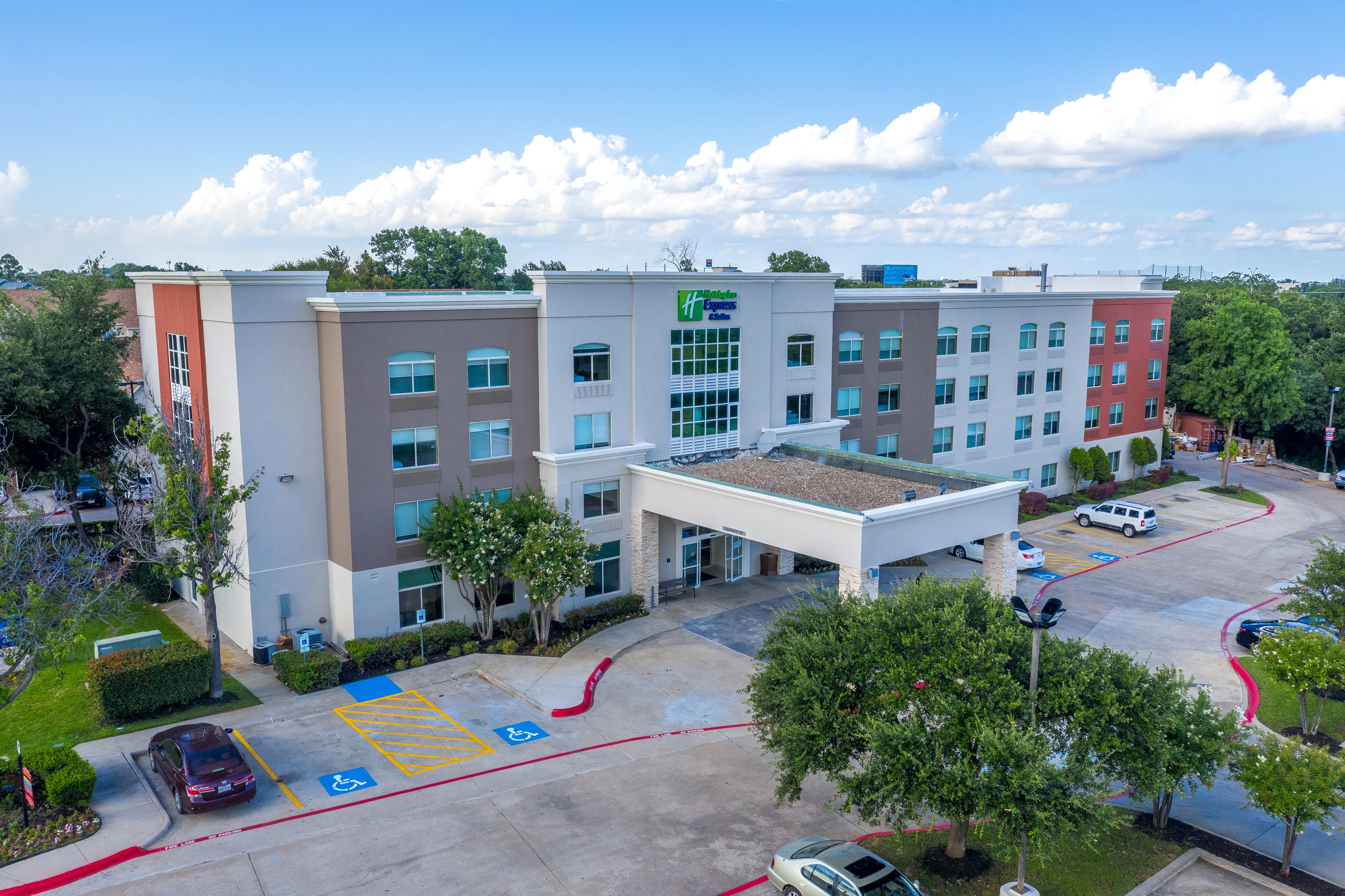 Holiday Inn Express Arlington North