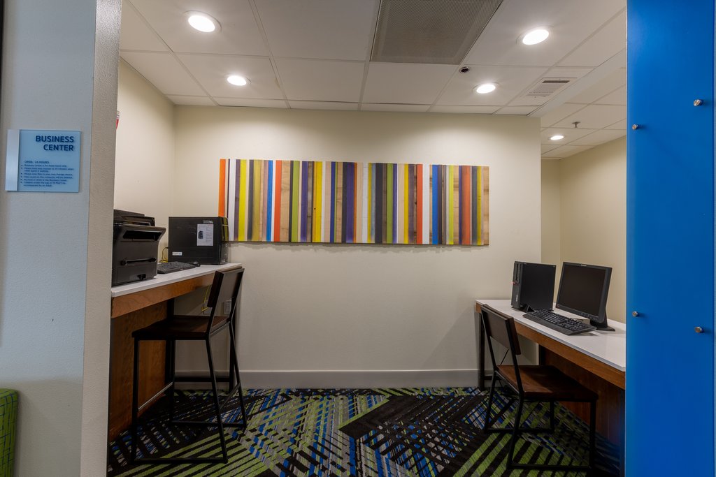 Holiday Inn Express & Suites ARLINGTON NORTH – STADIUM AREA, Tarrant