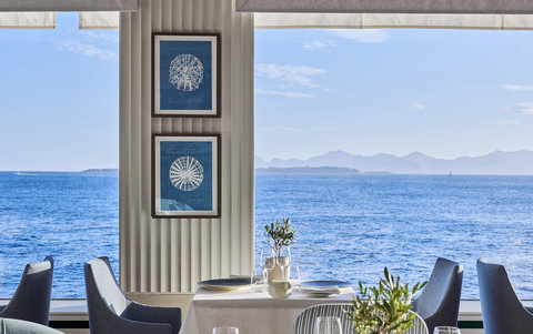 Louroc Restaurant 2