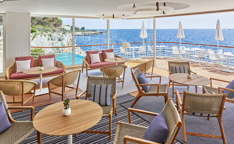 Eden-Roc Grill Lounge Bar
