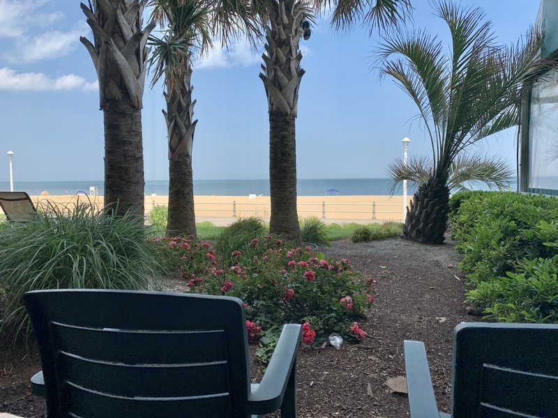 Holiday Inn & Suites North Beach – Virginia Beach