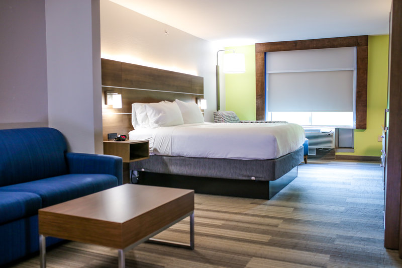 HOLIDAY INN EXP STES GERMANTWN
