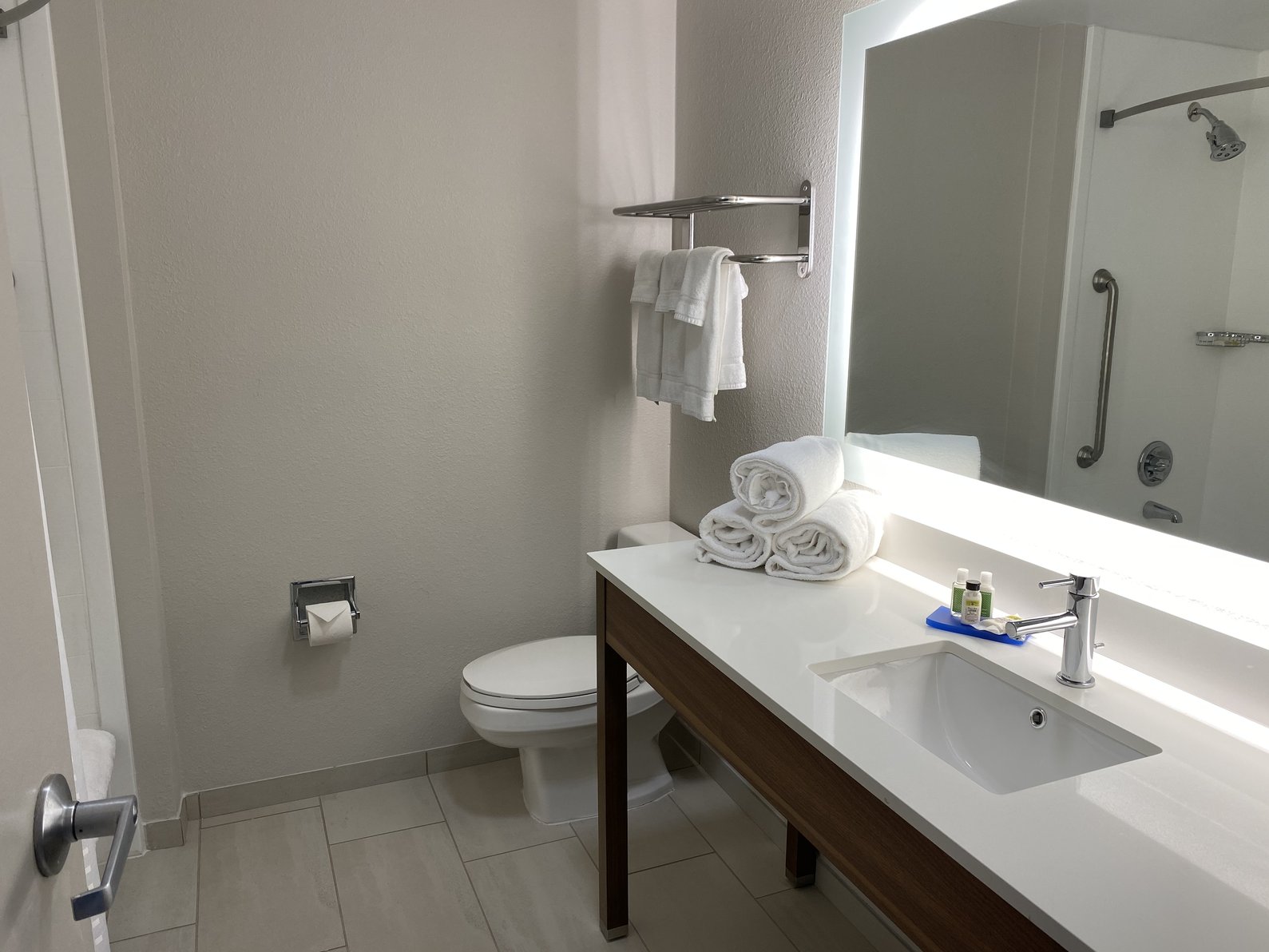 Holiday Inn Express BLOWING ROCK SOUTH Room Type - 2 Queen Beds Suite Addl Living Area