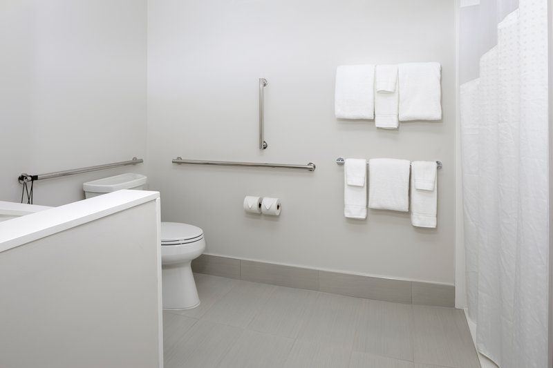 KING MOBIL ACCESSIBLE ROLL IN SHWR NOSMK